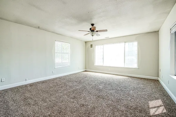 $812,000 | 5358 West Clinton Avenue, Fresno, CA 93722