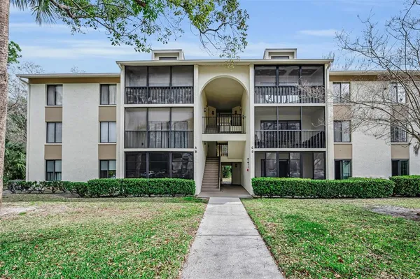 $157,000 | 3232 Lake Pine Way East, Unit C1, Tarpon Springs, FL 34688