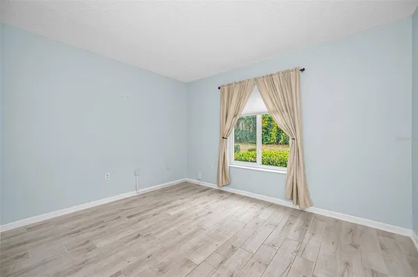 $157,000 | 3232 Lake Pine Way East, Unit C1, Tarpon Springs, FL 34688