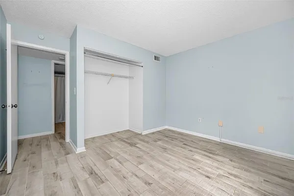 $157,000 | 3232 Lake Pine Way East, Unit C1, Tarpon Springs, FL 34688