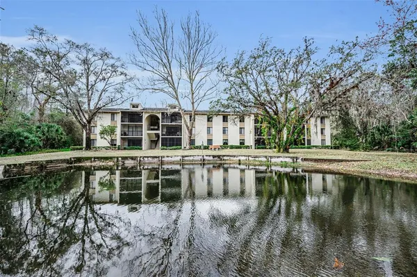 $157,000 | 3232 Lake Pine Way East, Unit C1, Tarpon Springs, FL 34688