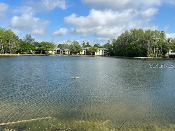 $157,000 | 3232 Lake Pine Way East, Unit C1, Tarpon Springs, FL 34688