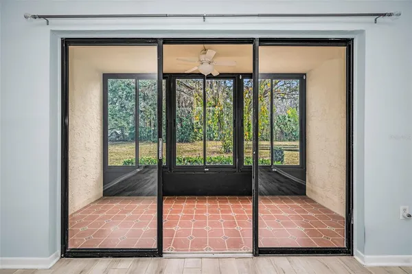 $157,000 | 3232 Lake Pine Way East, Unit C1, Tarpon Springs, FL 34688