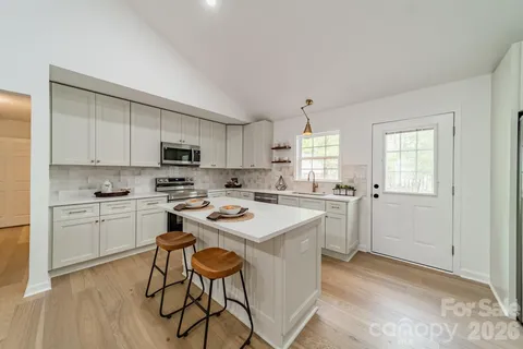 $550,000 | 902 Cornelius Road, Mooresville, NC 28117