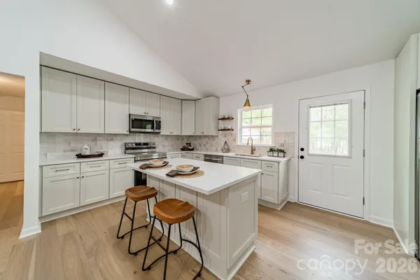 $550,000 | 902 Cornelius Road, Mooresville, NC 28117