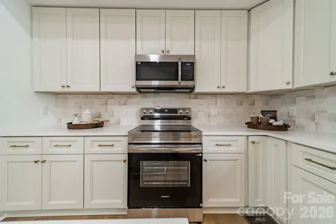 $550,000 | 902 Cornelius Road, Mooresville, NC 28117
