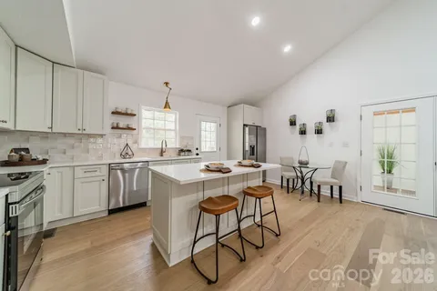 $550,000 | 902 Cornelius Road, Mooresville, NC 28117