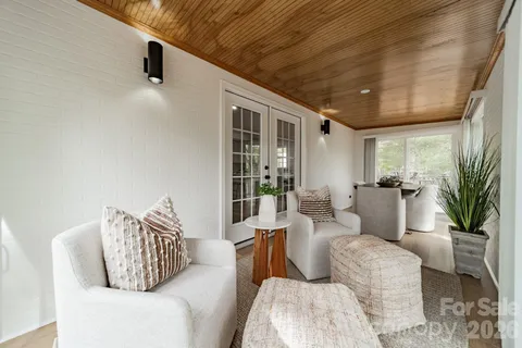 $550,000 | 902 Cornelius Road, Mooresville, NC 28117
