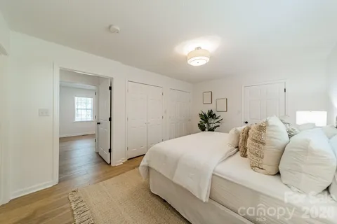 $550,000 | 902 Cornelius Road, Mooresville, NC 28117