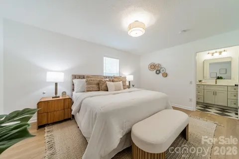 $550,000 | 902 Cornelius Road, Mooresville, NC 28117