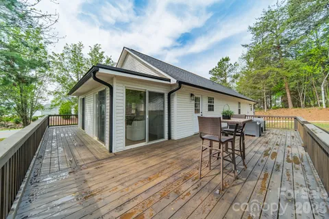 $550,000 | 902 Cornelius Road, Mooresville, NC 28117