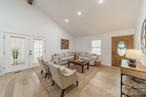 $550,000 | 902 Cornelius Road, Mooresville, NC 28117