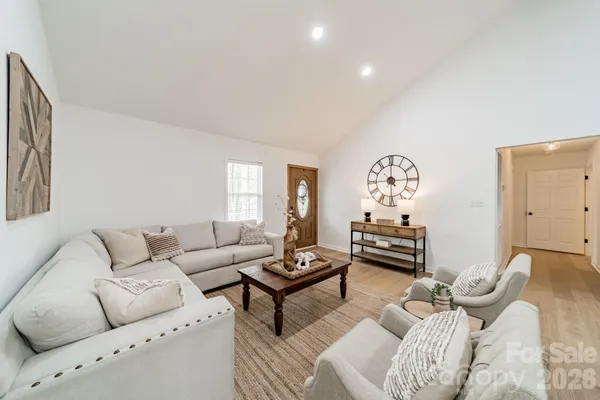 $550,000 | 902 Cornelius Road, Mooresville, NC 28117