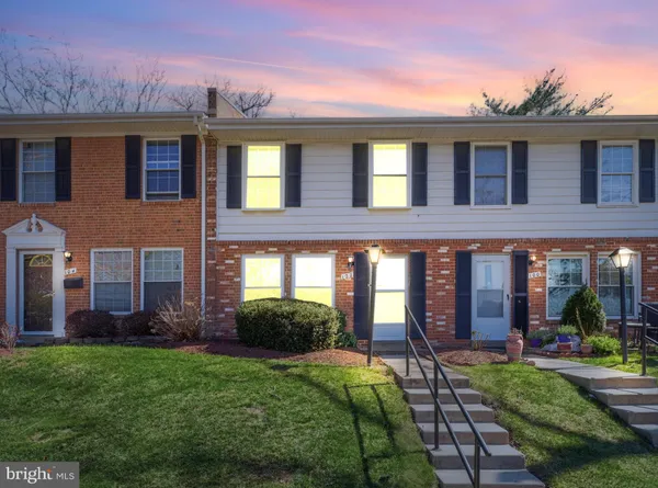 $350,000 | 102 North Duke Drive, Sterling, VA 20164