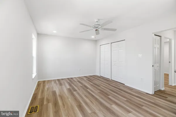 $350,000 | 102 North Duke Drive, Sterling, VA 20164