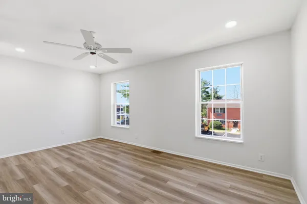 $350,000 | 102 North Duke Drive, Sterling, VA 20164