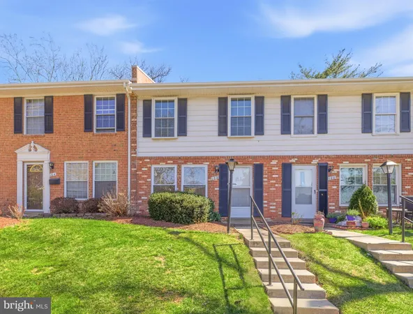 $350,000 | 102 North Duke Drive, Sterling, VA 20164