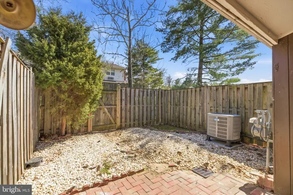 $350,000 | 102 North Duke Drive, Sterling, VA 20164