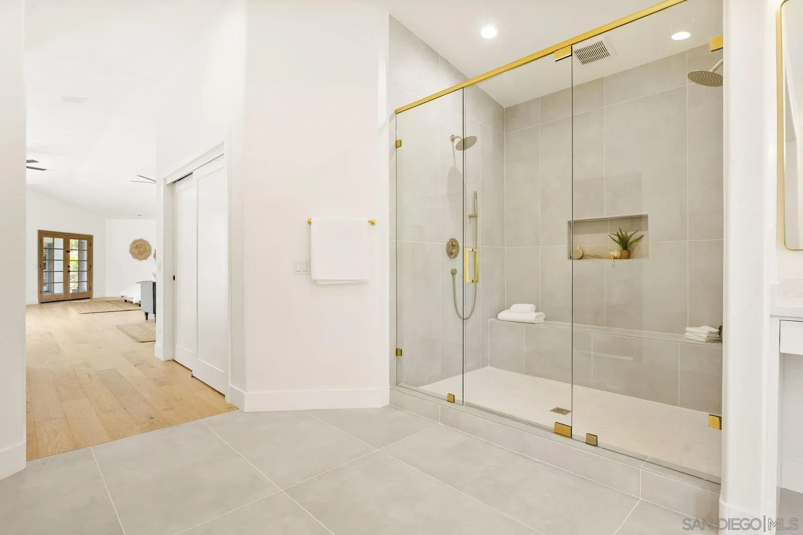 17601 Valle Verde Road Poway, CA 92064 - Photo 19 of 59 Gallery Image 19
