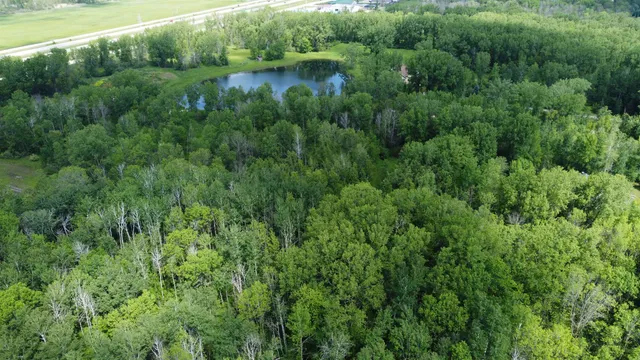 $430,000 | East Deerfield Avenue, Suamico, WI 54173