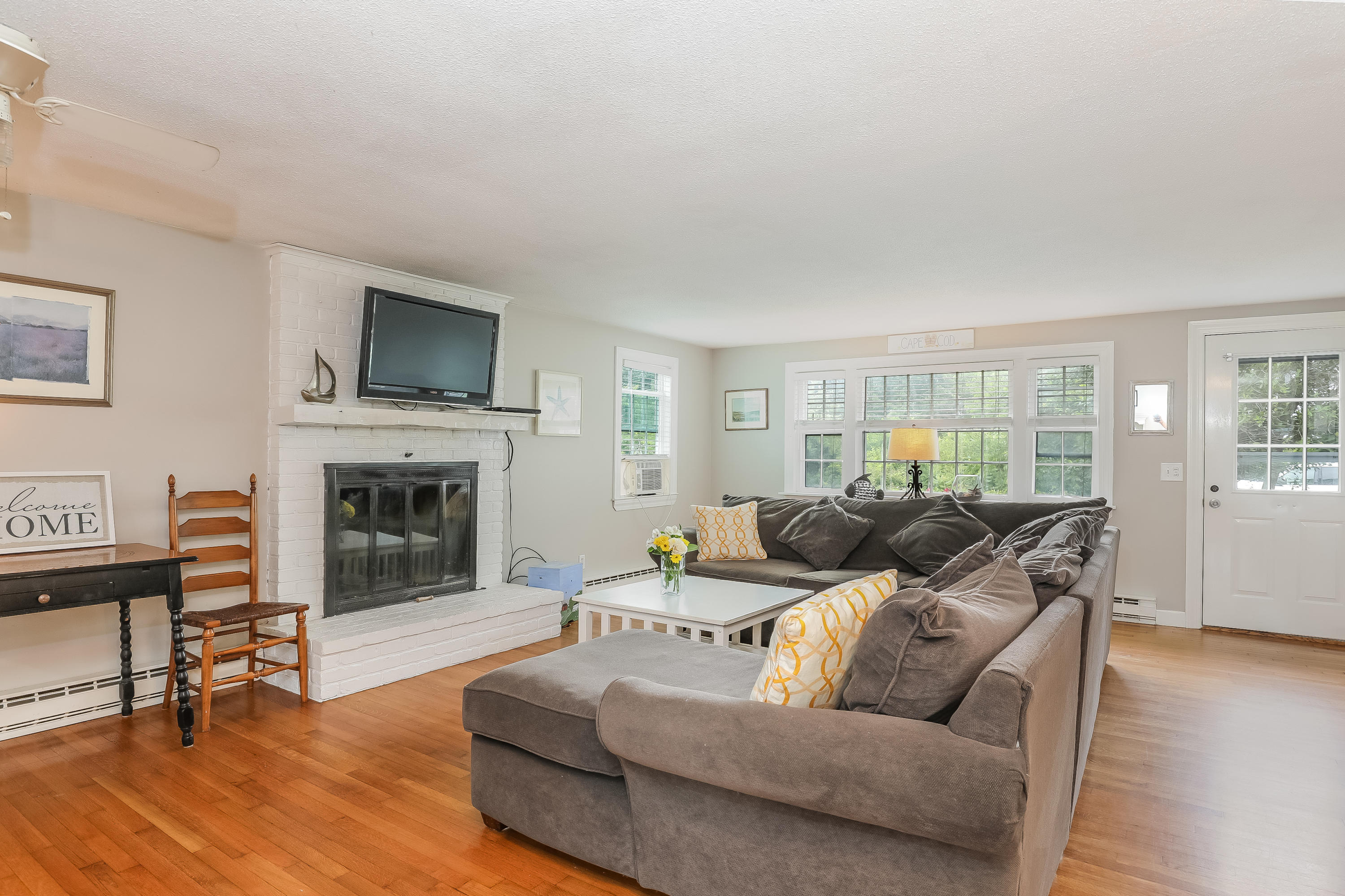 10 Captain Greaves Road East Sandwich, MA 02537 - Photo 8 of 42 006-photo-no-caption-9362629