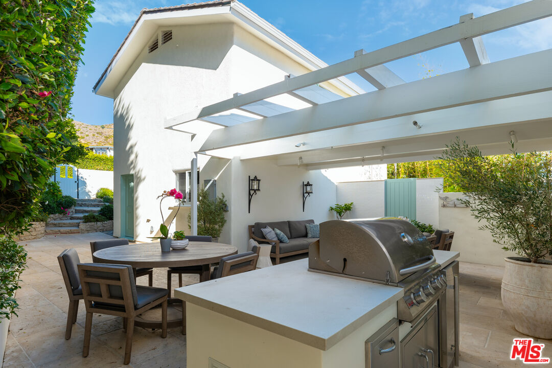 31658 Broad Beach Road Malibu, CA 90265 - Photo 8 of 50