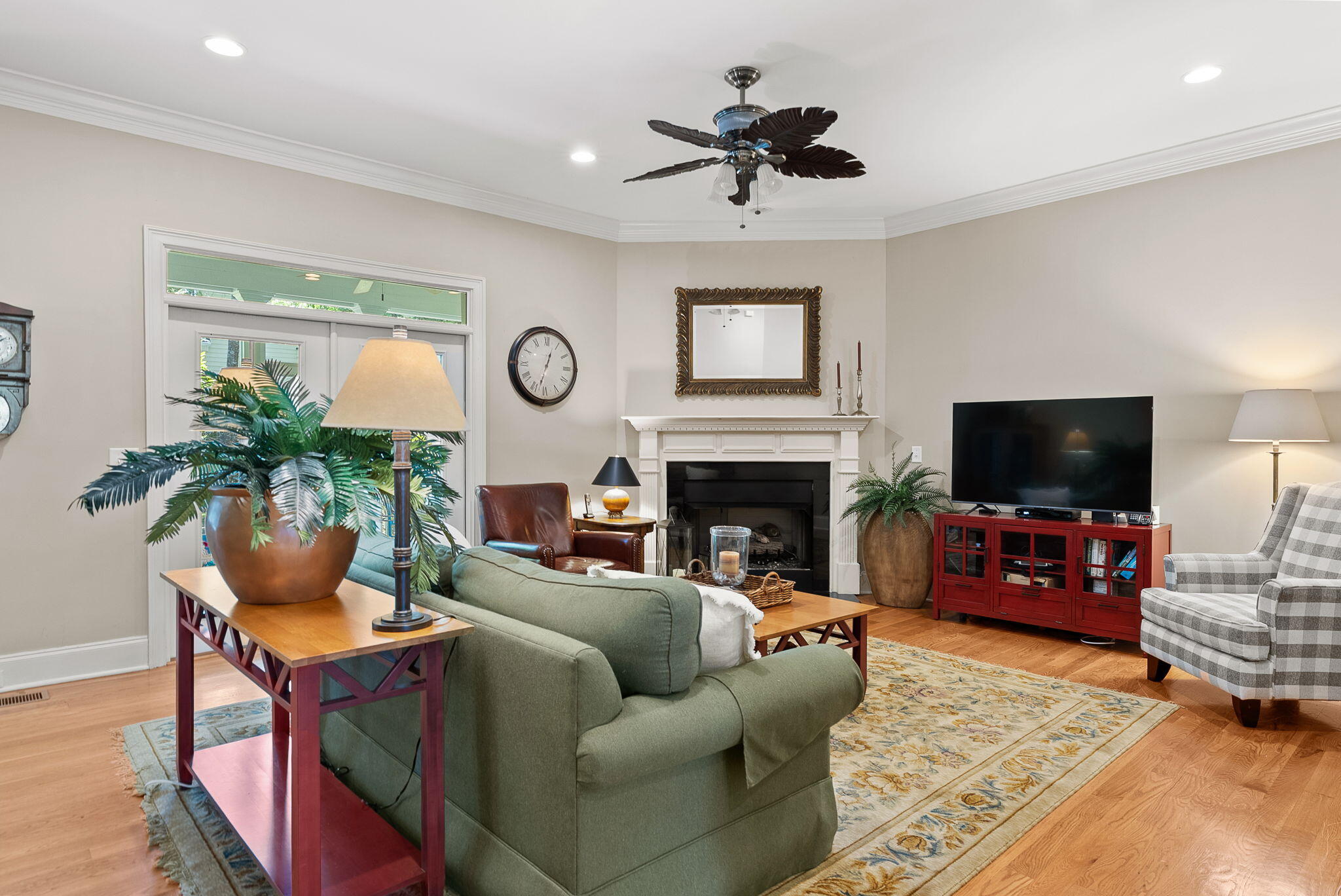 3569 Henrietta Hartford Road Mount Pleasant, SC 29466 - Photo 18 of 58 34-web-or-mls-Barclay Media Co. -33