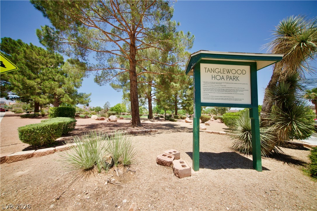 6501 Hartwood Road Las Vegas, NV 89108 - Photo 31 of 32 A community green space with mature trees and arid landscaping offers residents a tranquil retreat.