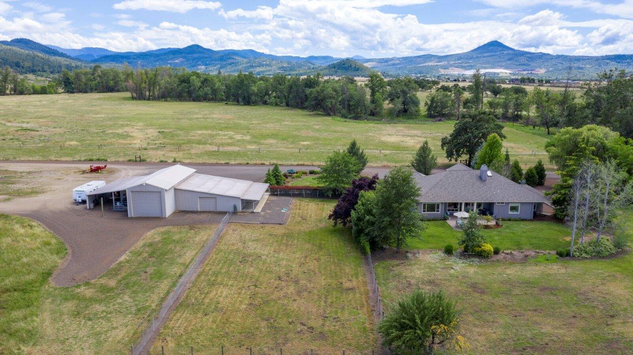 750 Meridian Road Eagle Point, OR 97524 - Photo 28 of 35 19