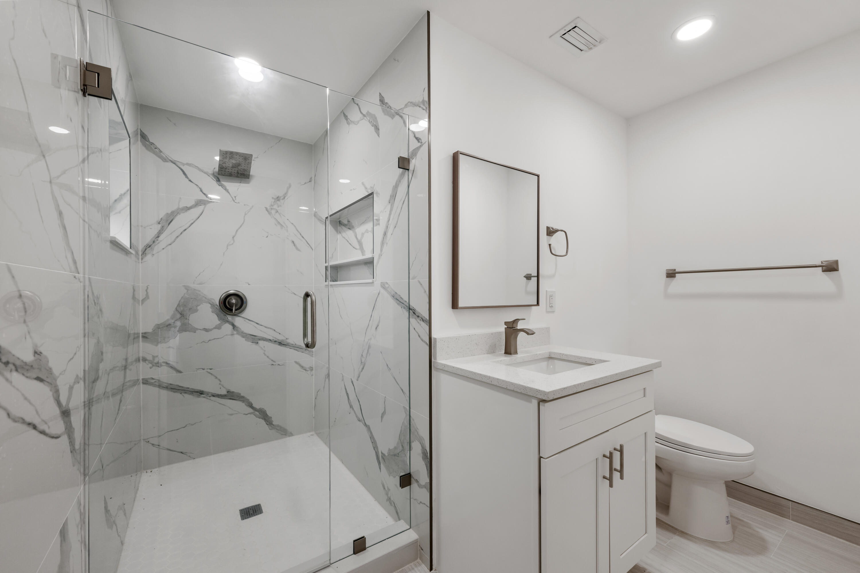 246 Akron Road Lake Worth, FL 33467 - Photo 19 of 50 DSC_5164
