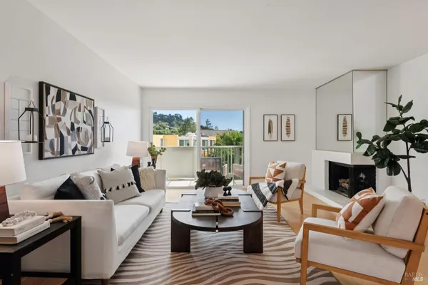 $769,000 | 175 Upper Via Casitas, Unit 17, Greenbrae, CA 94904