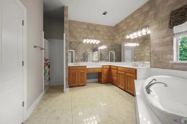 $650,000 | 14150 Lockhart Lane, Walker, LA 70785