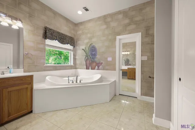 $650,000 | 14150 Lockhart Lane, Walker, LA 70785