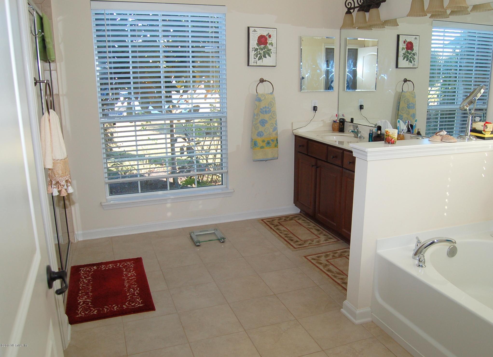 390 Porta Rosa Circle St. Augustine, FL 32092 - Photo 17 of 36 Master bathroom
