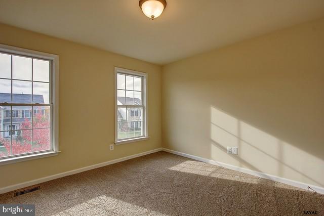 985 Silver Maple Circle Seven Valleys, PA 17360 - Photo 21 of 27