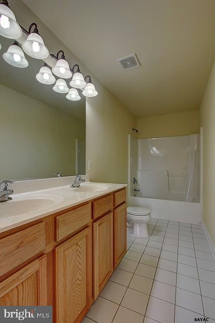 985 Silver Maple Circle Seven Valleys, PA 17360 - Photo 22 of 27