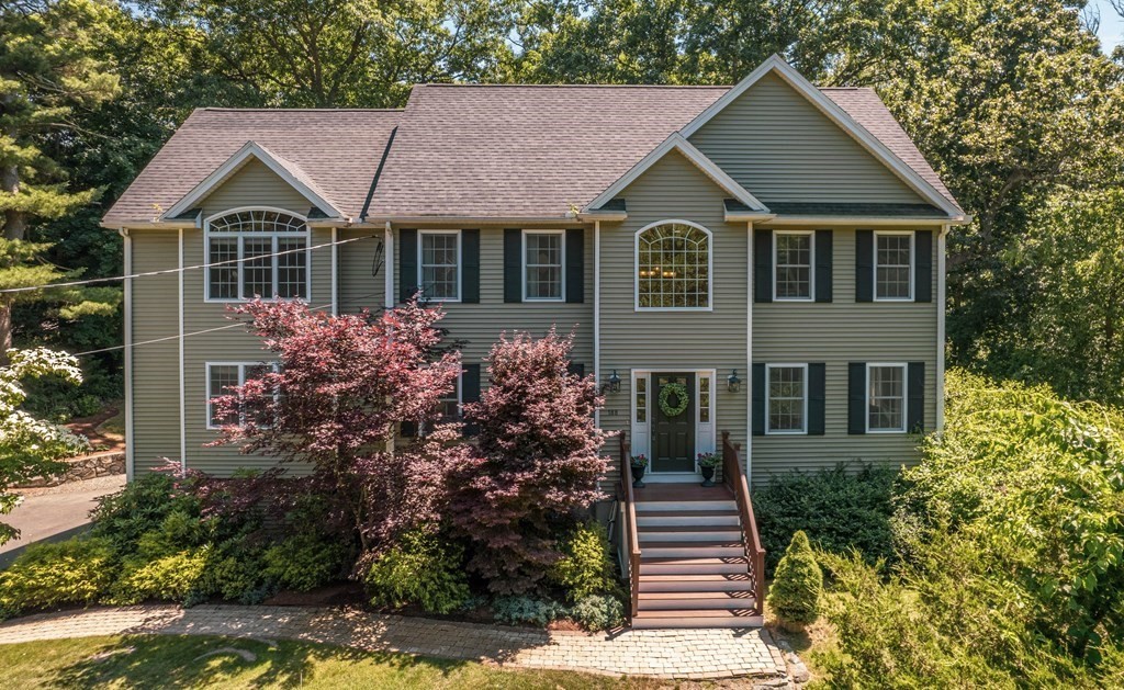 188 Van Norden Road Reading, MA 01867 - Photo 1 of 30 Gallery Image 1