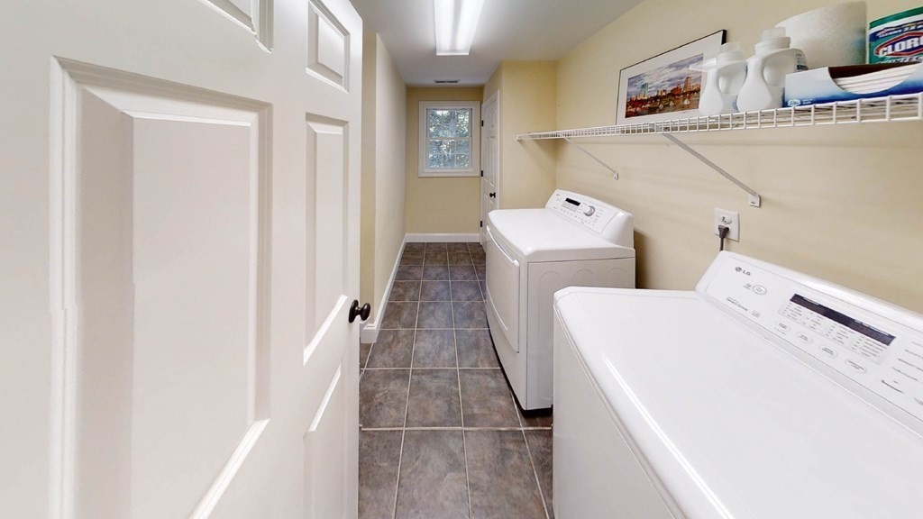 188 Van Norden Road Reading, MA 01867 - Photo 19 of 30 Gallery Image 19