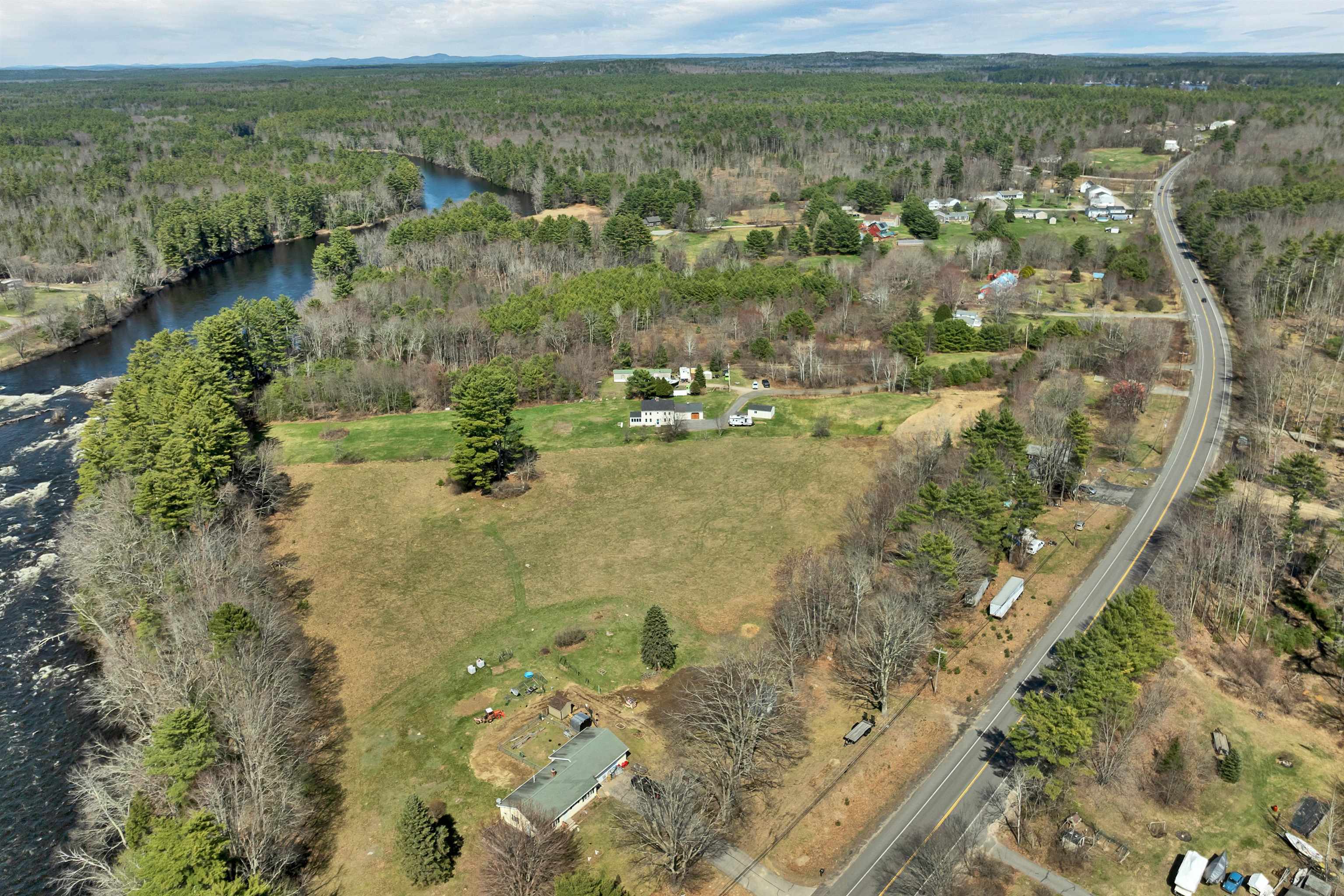 12 Hummingbird Lane Standish, ME 04085 - Photo 21 of 60