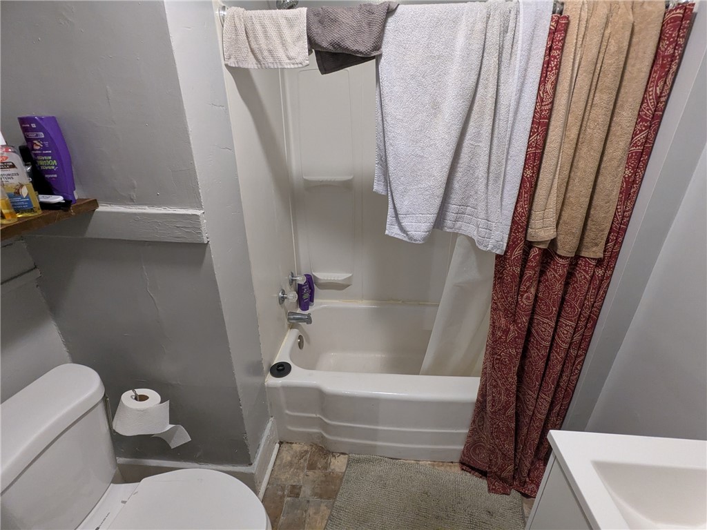 224 Ellicott Street Rochester, NY 14619 - Photo 16 of 24