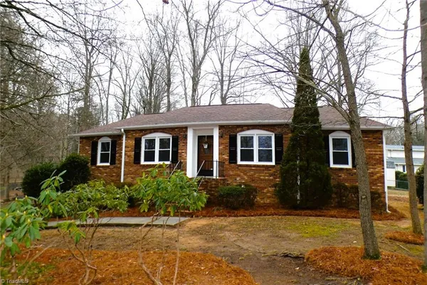 $344,900 | 101 Shady Oak Court, Clemmons, NC 27012