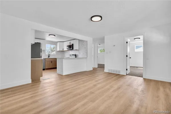 $2,300 | 888 Wolff Street, Denver, CO 80204