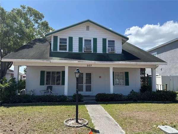 $1,200 | 507 Cleveland Avenue Southwest, Unit 2, Largo, FL 33770