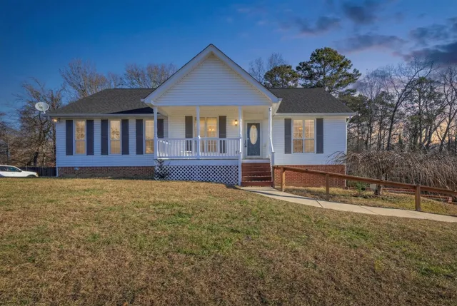 $350,000 | 12796 Emerald Creek Circle, Soddy Daisy, TN 37379