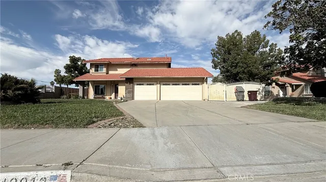 $3,300 | 42012 Manchester Avenue, Hemet, CA 92544