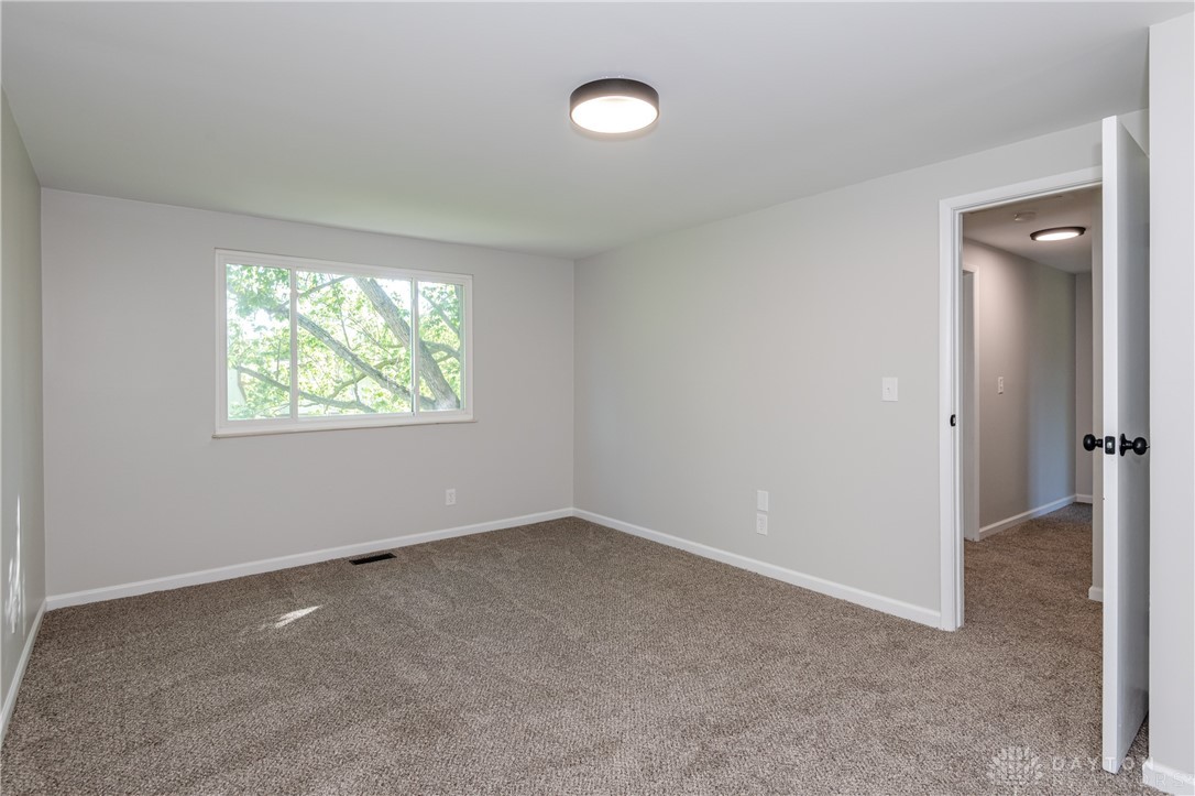 310 Village Square Road Dayton, OH 45458 - Photo 34 of 66 Gallery Image 34