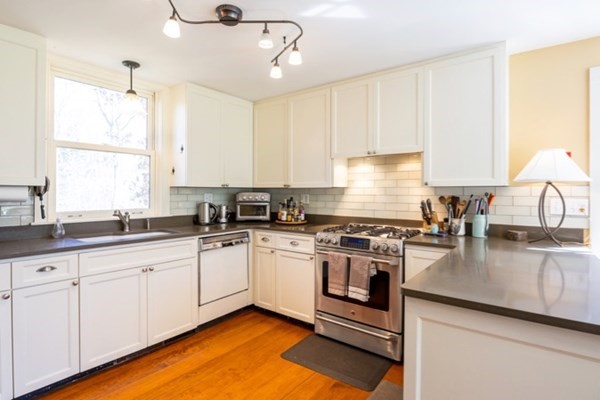 46 Buttonwood Farm Road, Unit 1 West Tisbury, MA 02568 - Photo 2 of 8 Gallery Image 2