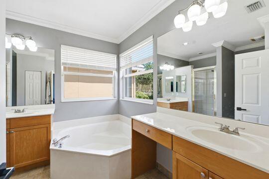 11131 Laurel Walk Road Wellington, FL 33449 - Photo 24 of 41 Primary Bathroom