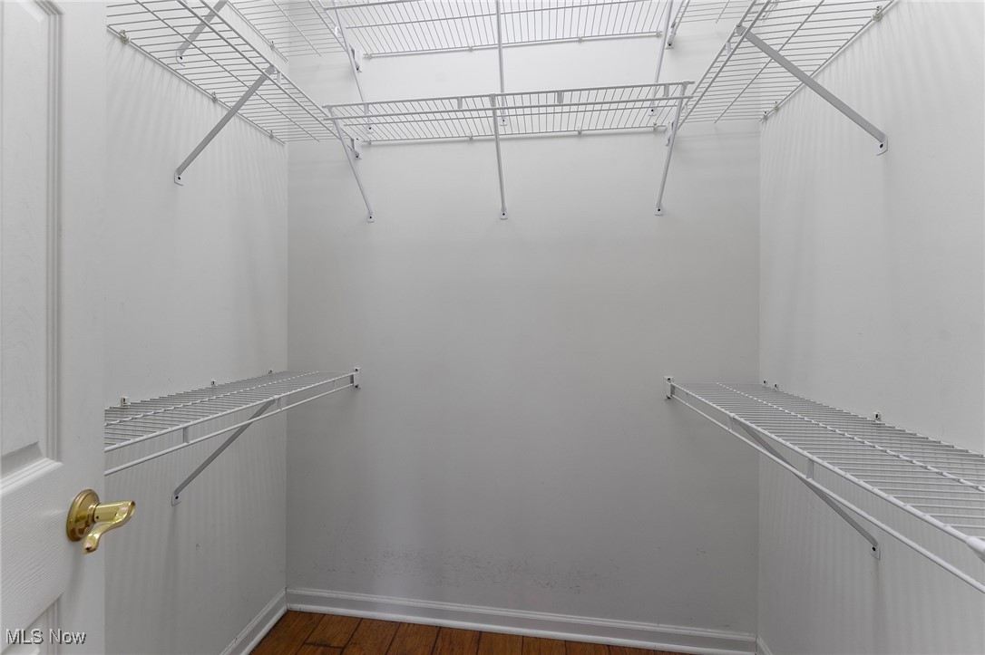5645 Clingan Road, Unit 5D Struthers, OH 44471 - Photo 24 of 30 walk in closet
