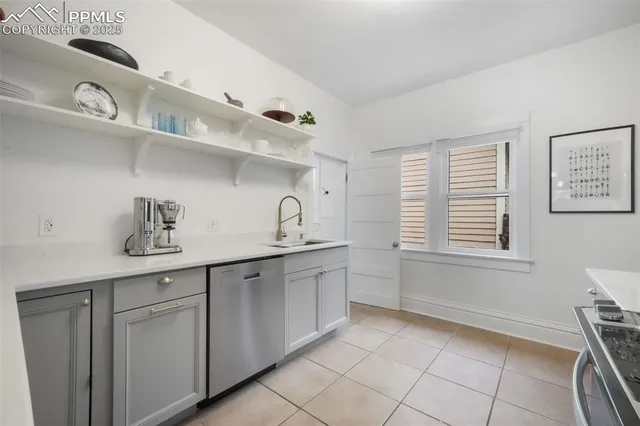 $444,500 | 907 North Corona Street, Colorado Springs, CO 80903